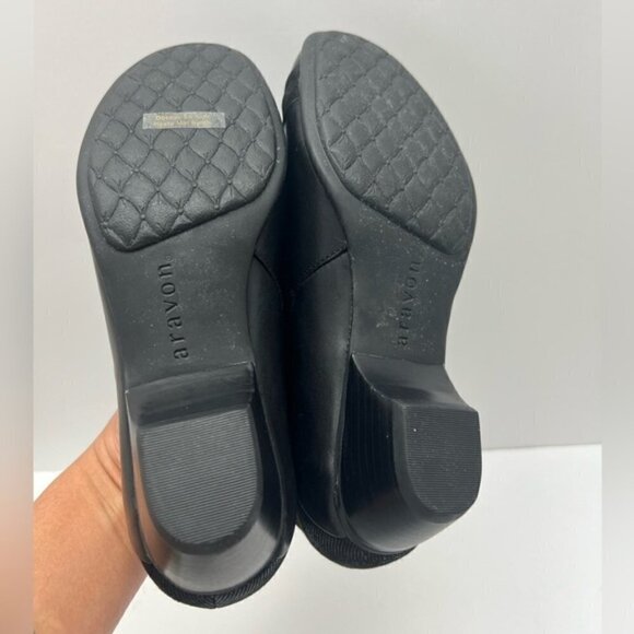Aravon, Ladies Provence Asym Slip-On Shoes - Black. Size: 8.5 (US). NIB - Picture 6 of 16